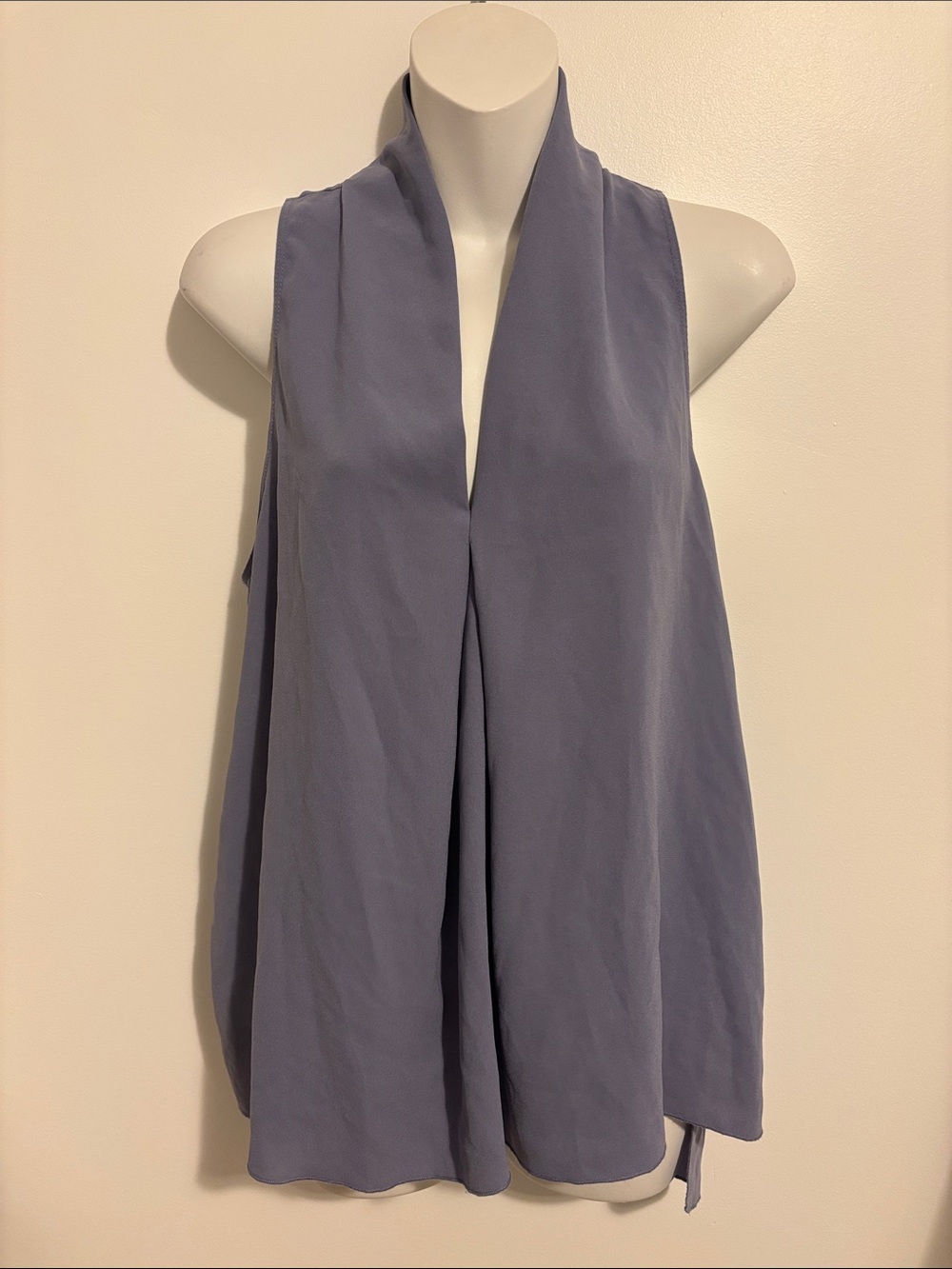 WILFRED by Aritzia Nuit Draped Sleeveless Blouse with Silk and Polyester